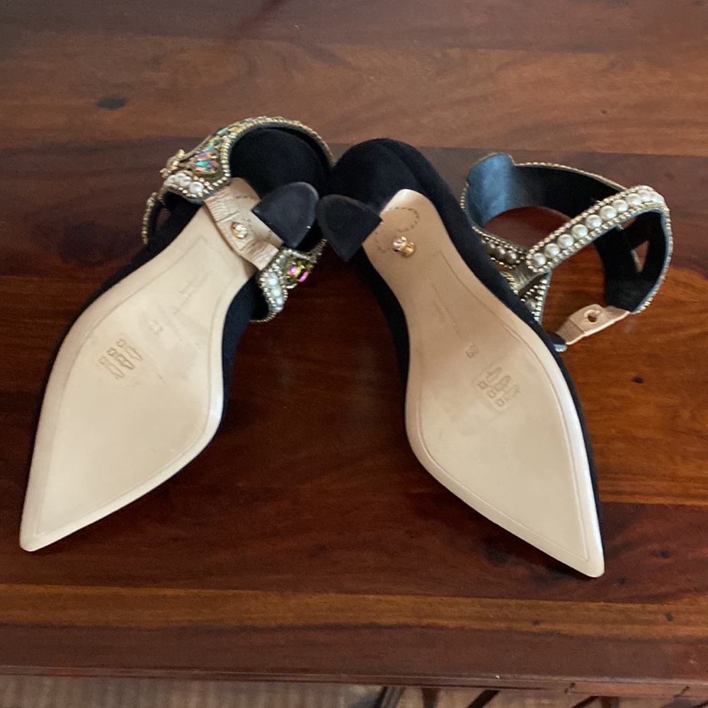 Fabulous black suede pumps. NWOT , never worn. Stunning detachable jeweled cuff. - Picture 5 of 8